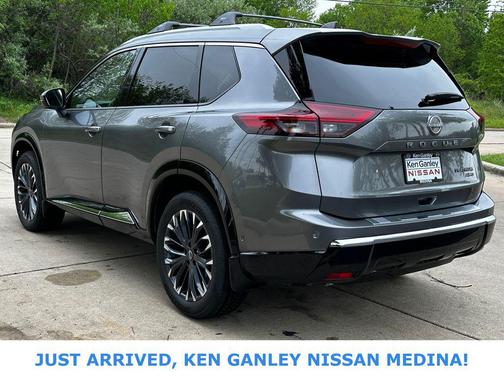 Gun Metallic 2026 Nissan Rogue Platinum