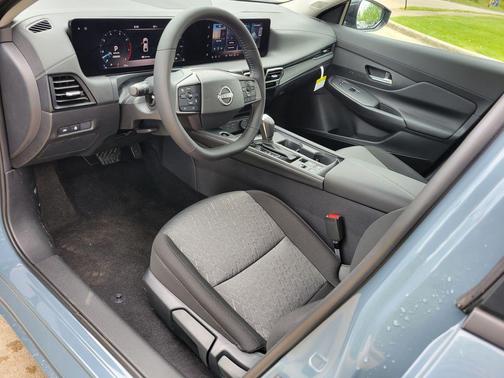 Atlantic Gray Metallic 2026 Nissan Sentra SR