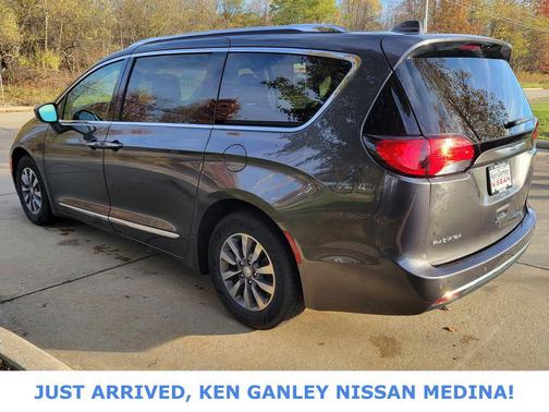 2019 Chrysler Pacifica Touring-L Plus