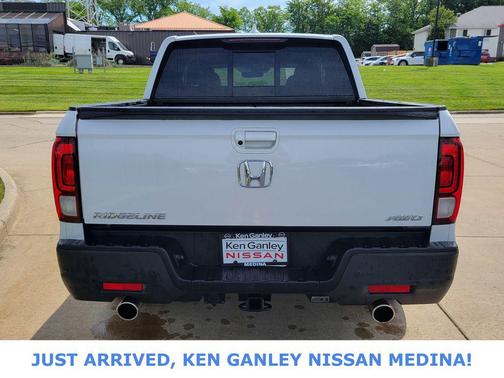 Platinum White Pearl 2023 Honda Ridgeline RTL-E
