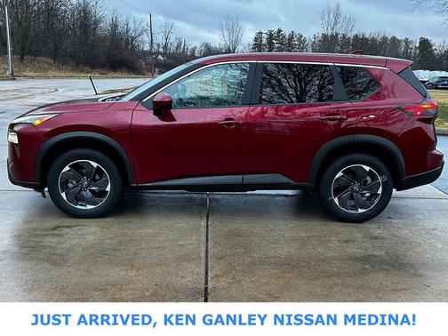 2025 Nissan Rogue SV