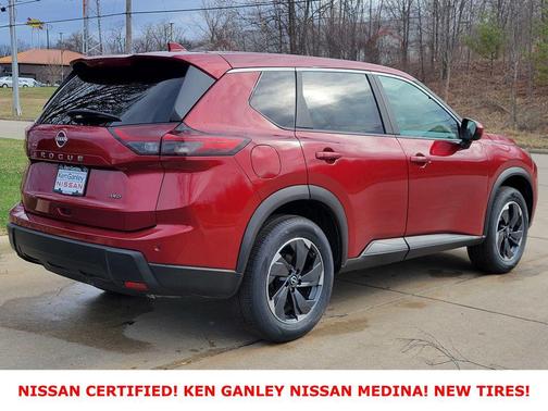2025 Nissan Rogue SV