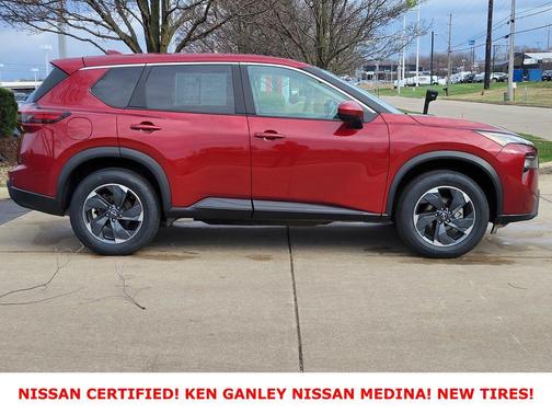 2025 Nissan Rogue SV