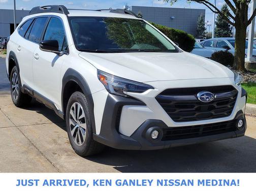 Crystal White Pearl 2024 Subaru Outback Premium