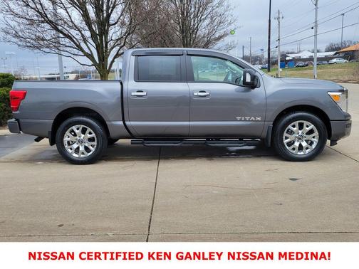 2024 Nissan Titan SV