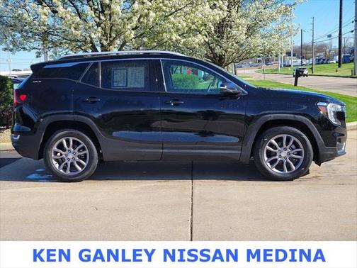 2024 GMC Terrain SLT