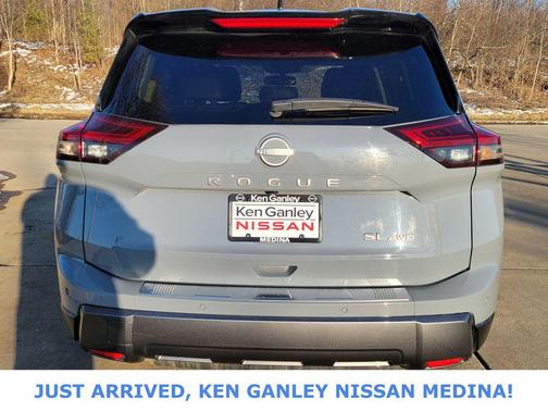 2024 Nissan Rogue SL