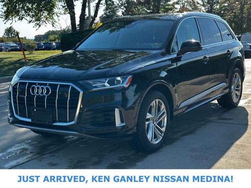 2023 Audi Q7 55 Premium Plus