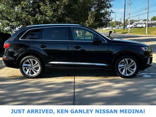 2023 Audi Q7 55 Premium Plus