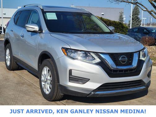 2018 Nissan Rogue SV