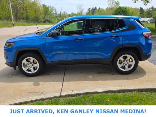 Laser Blue Pearlcoat 2023 Jeep Compass Sport