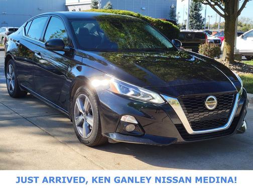 2022 Nissan Altima 2.5 SL