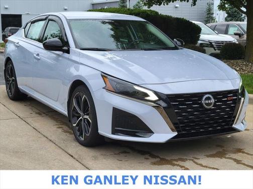 2023 Nissan Altima SR FWD