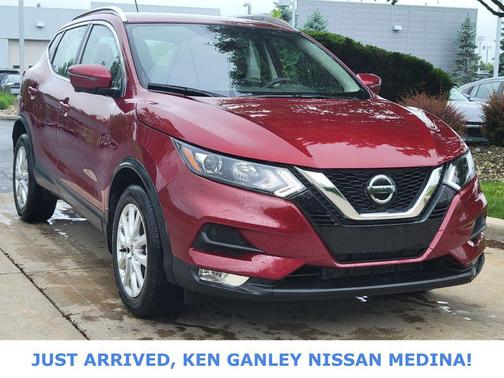 Scarlet Ember Pearl Metallic 2022 Nissan Rogue Sport SV
