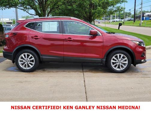 Scarlet Ember Pearl Metallic 2022 Nissan Rogue Sport SV