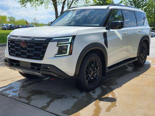 Aspen White Tricoat 2026 Nissan Armada PRO-4X