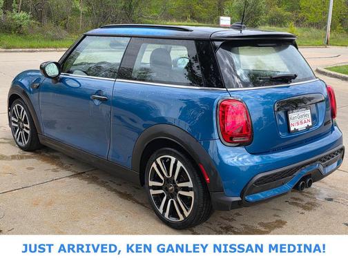 Island Blue Metallic 2023 MINI Hardtop Cooper S