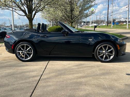 Jet Black Mica 2023 Mazda MX-5 Miata Grand Touring