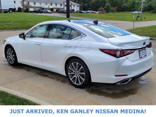 2021 Lexus ES 350 Base