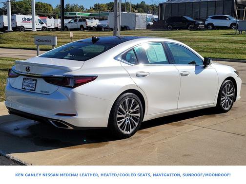 2021 Lexus ES 350 Base