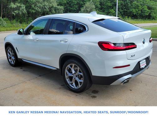 Alpine White 2025 BMW X4 xDrive30i