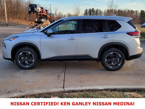 2025 Nissan Rogue SV