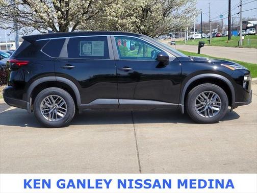 2025 Nissan Rogue S