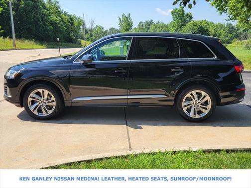 2024 Audi Q7 55 Premium Plus
