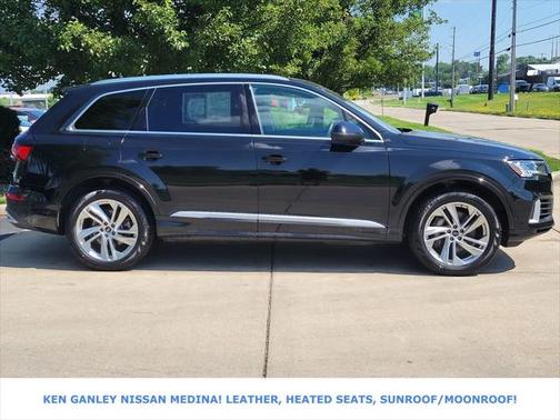 2024 Audi Q7 55 Premium Plus