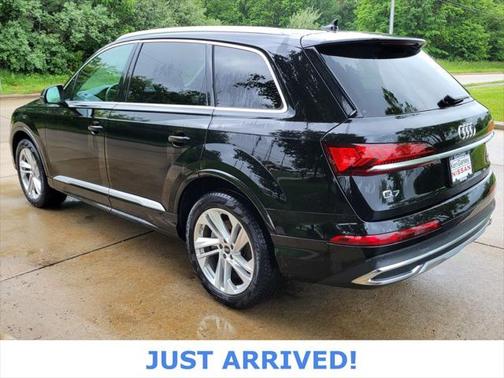 2024 Audi Q7 55 Premium Plus