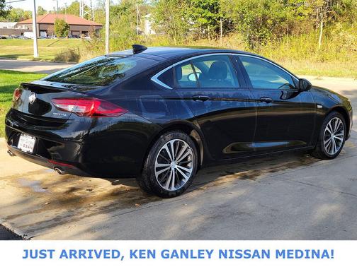 2019 Buick Regal Sportback FWD Essence
