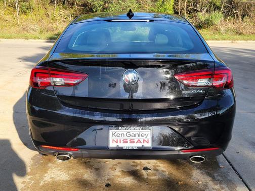 2019 Buick Regal Sportback FWD Essence