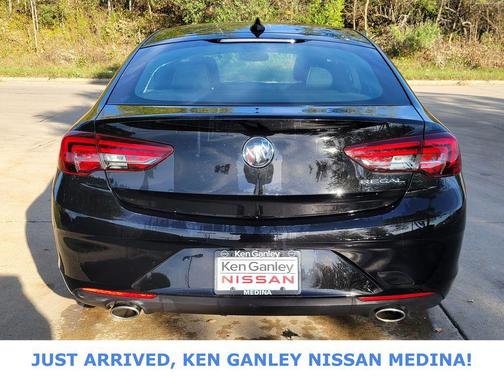 2019 Buick Regal Sportback FWD Essence