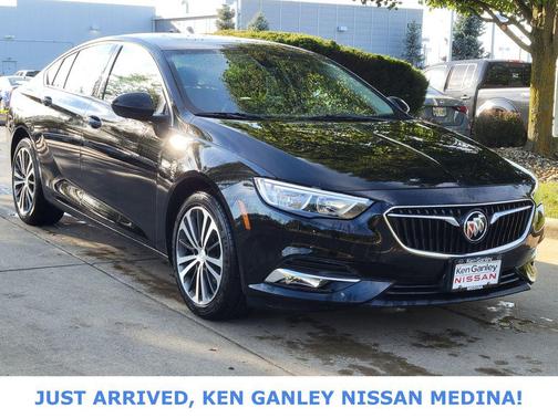 2019 Buick Regal Sportback FWD Essence