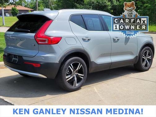 2024 Volvo XC40 B5 Core Bright Theme