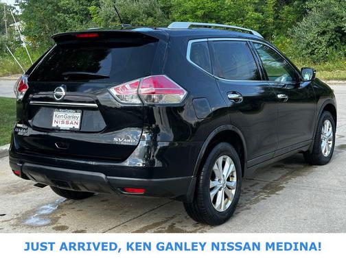 2016 Nissan Rogue SV