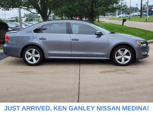 Platinum Gray Metallic 2015 Volkswagen Passat 1.8T Limited Edition