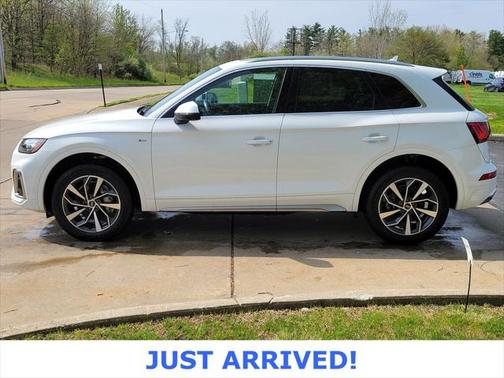 2023 Audi Q5 45 S line Premium Plus