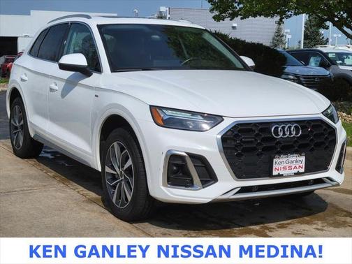 2023 Audi Q5 45 S line Premium Plus