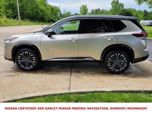 Champagne Silver/Black 2026 Nissan Rogue Platinum