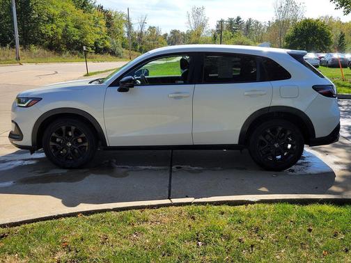 2023 Honda HR-V AWD Sport