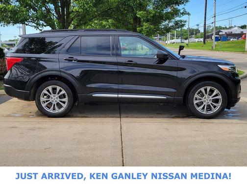 Agate Black Metallic 2023 Ford Explorer XLT