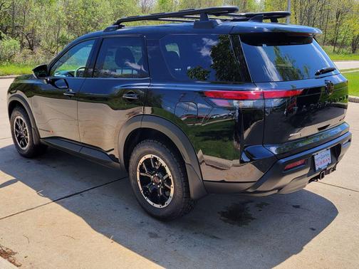 Super Black 2026 Nissan Pathfinder Rock Creek