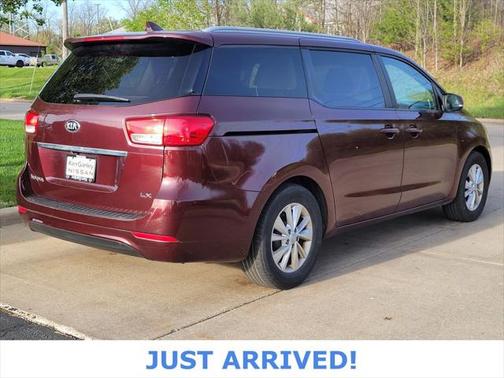 2015 Kia Sedona LX