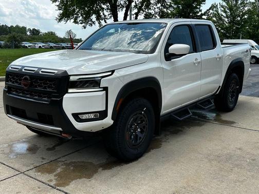 Glacier White 2026 Nissan Frontier PRO-4X