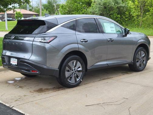 Gun Metallic 2026 Nissan Murano SL