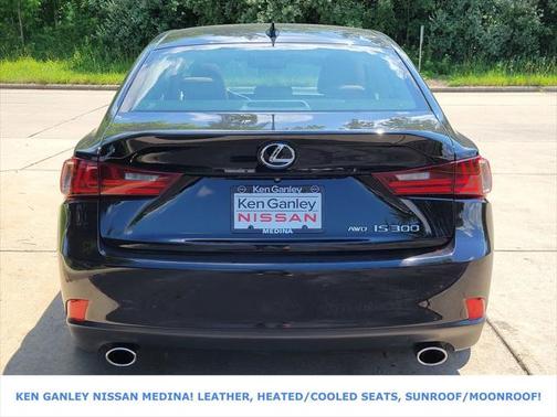2016 Lexus IS 300 Base