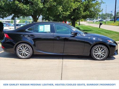 2016 Lexus IS 300 Base