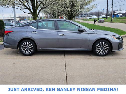 Gun Metallic 2025 Nissan Altima 2.5 SV