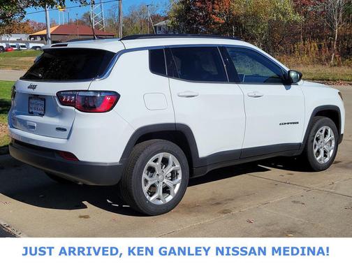 2024 Jeep Compass Latitude